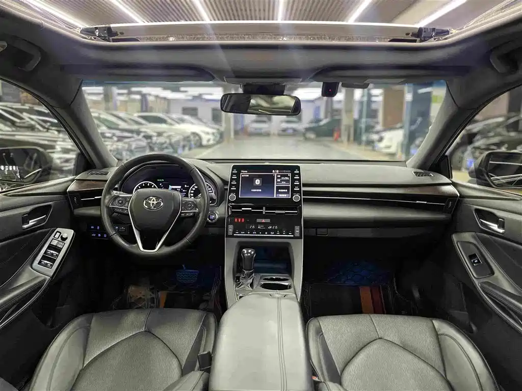 Toyota Avalon — миниатюра 7