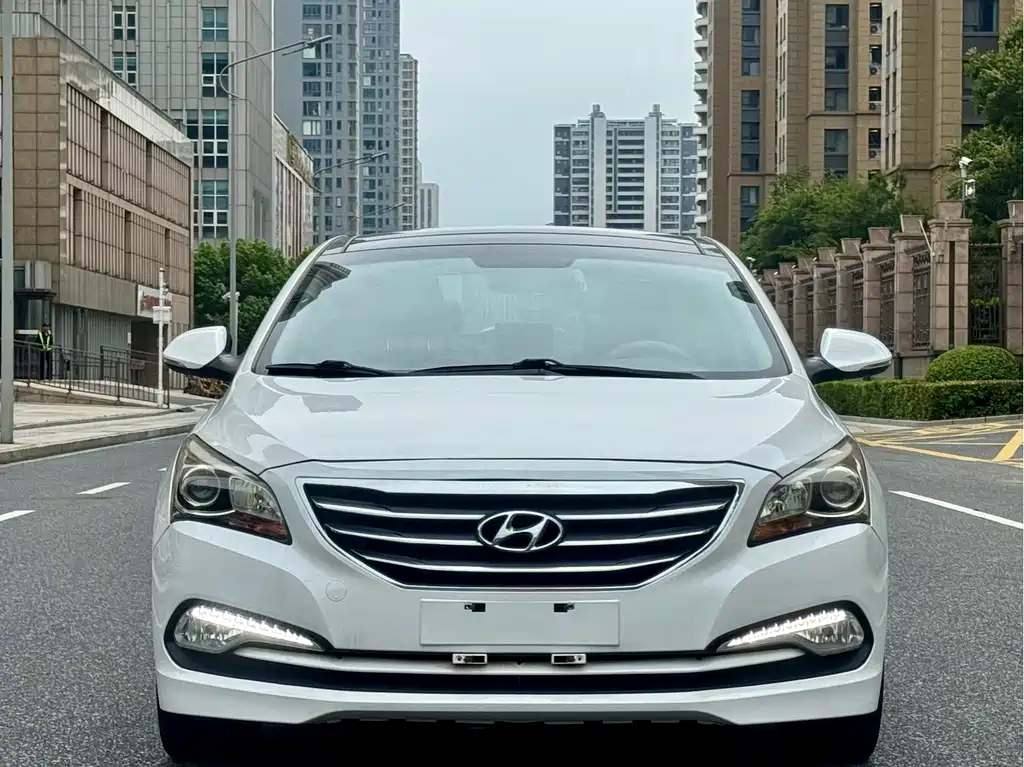 Hyundai Mistra — миниатюра 4