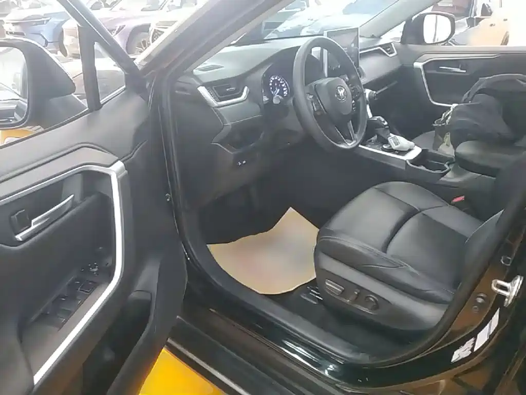 Toyota Wildlander — миниатюра 21