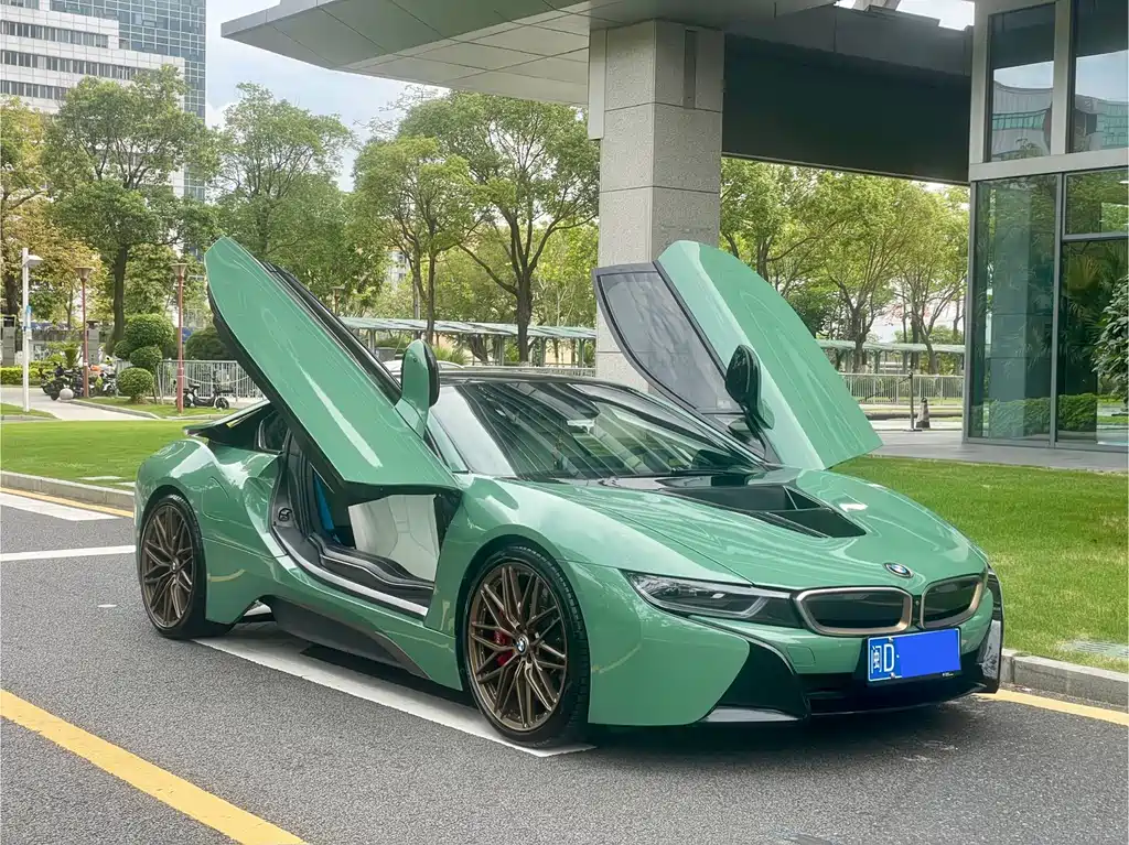 BMW i8