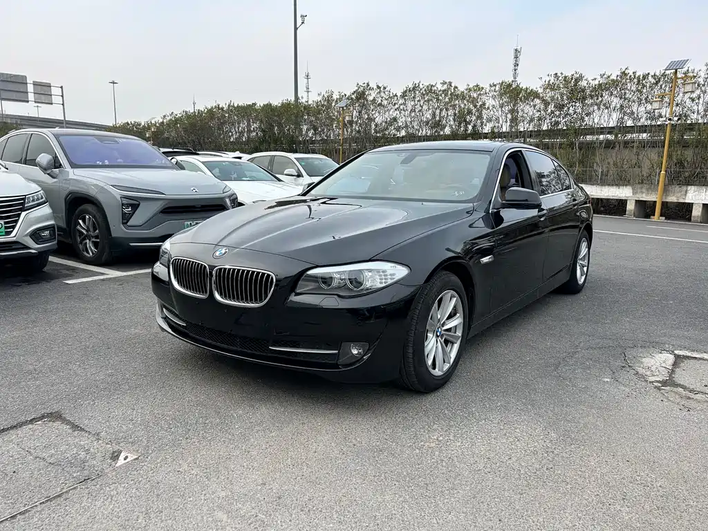 BMW 5 Series 2011