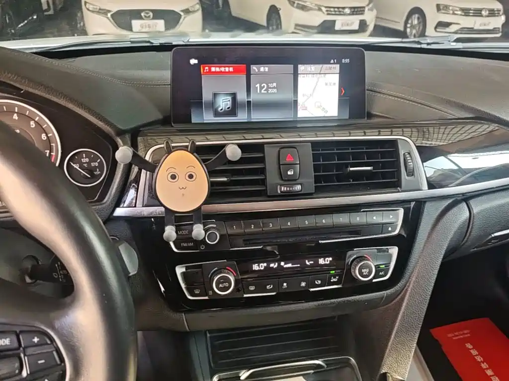BMW 3 Series — миниатюра 13