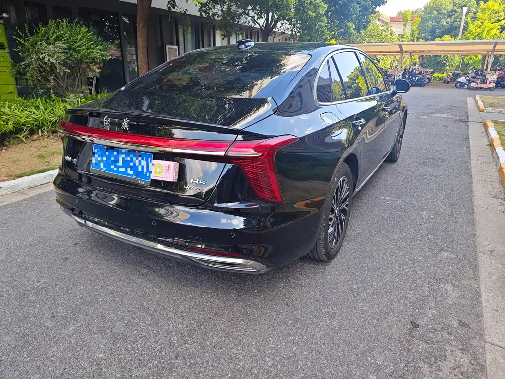Hongqi Hongqi H5 — миниатюра 6