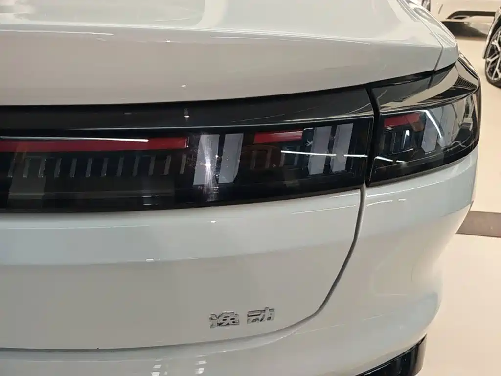 Changan Eado — миниатюра 8