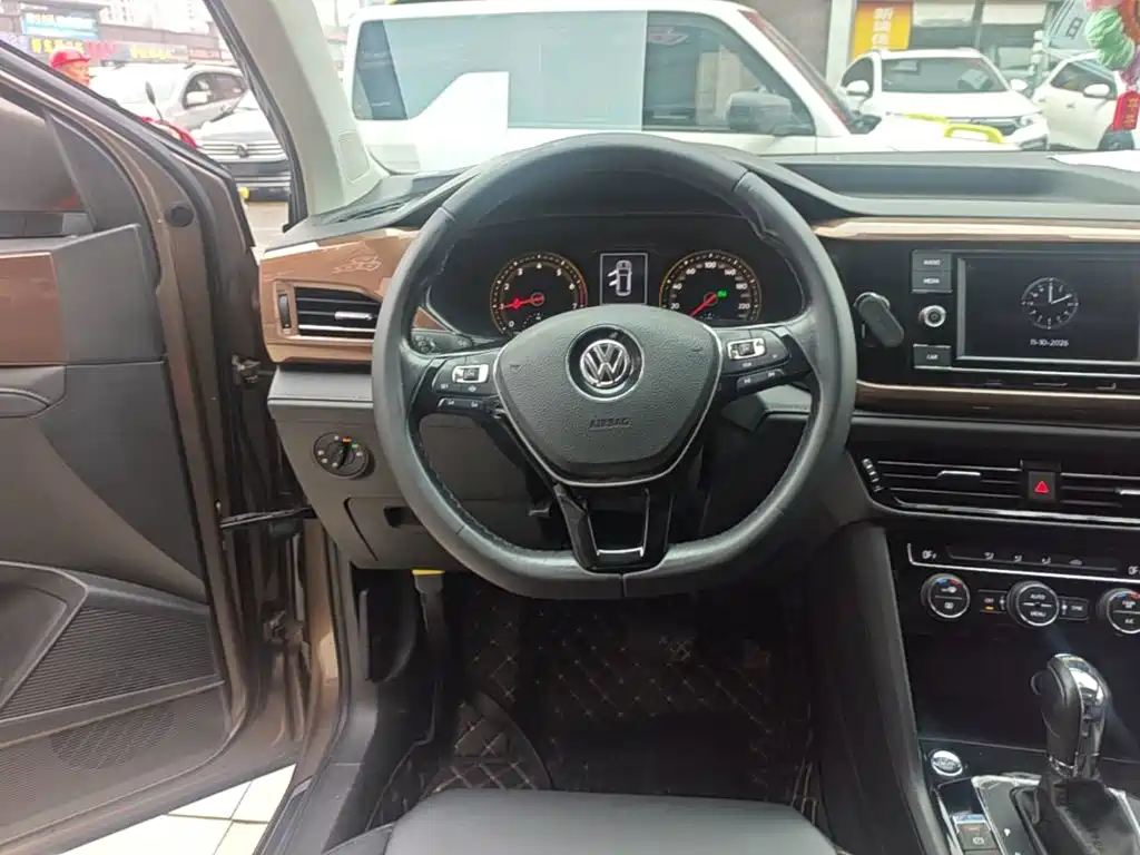 Volkswagen Tharu — миниатюра 11