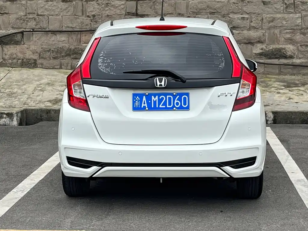 Honda Fit — миниатюра 7
