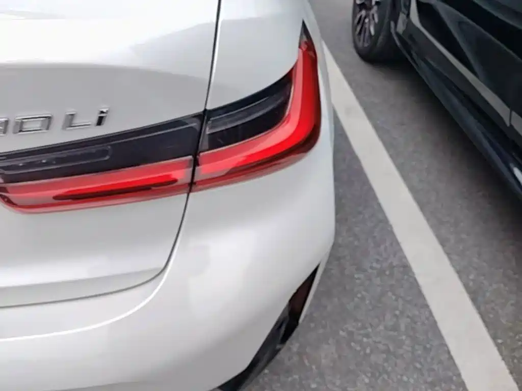 BMW 3 Series — миниатюра 8