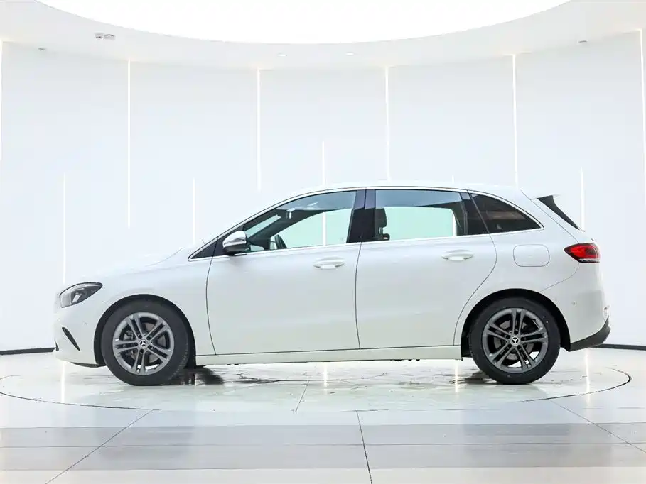 MERCEDES-BENZ B CLASS