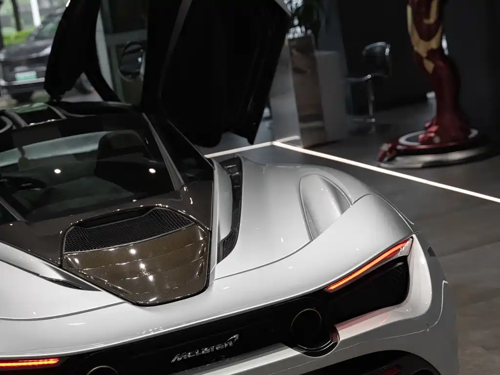 McLaren 720S — миниатюра 15