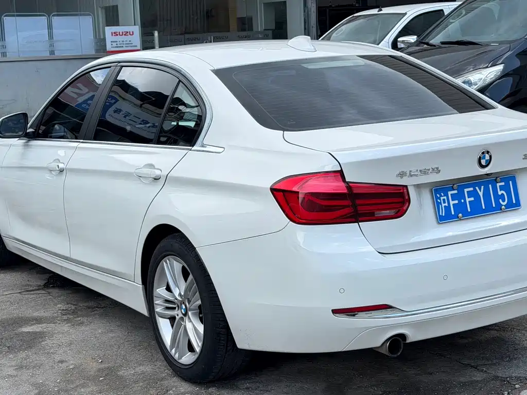 BMW 3 Series — миниатюра 6