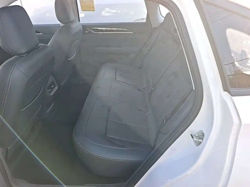 Wuling Xingguang — миниатюра 17