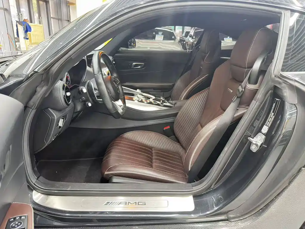 Mercedes-Benz AMG GT — миниатюра 7