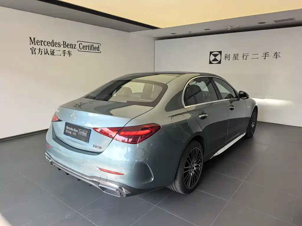 Mercedes-Benz C-Class — миниатюра 11