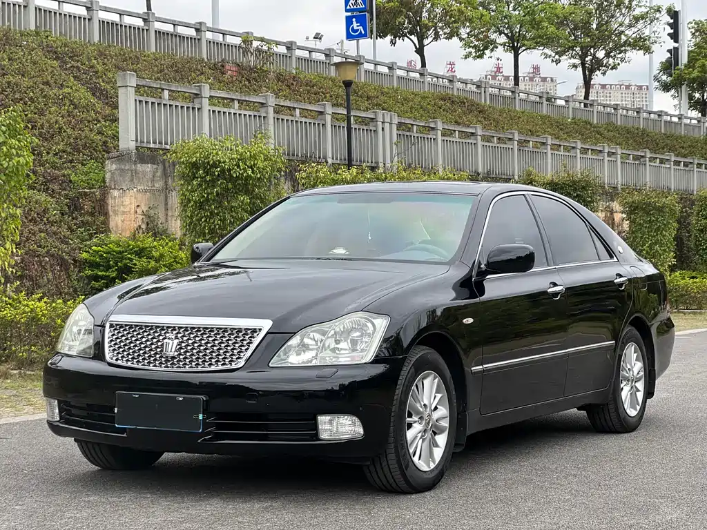 Toyota Crown 2009