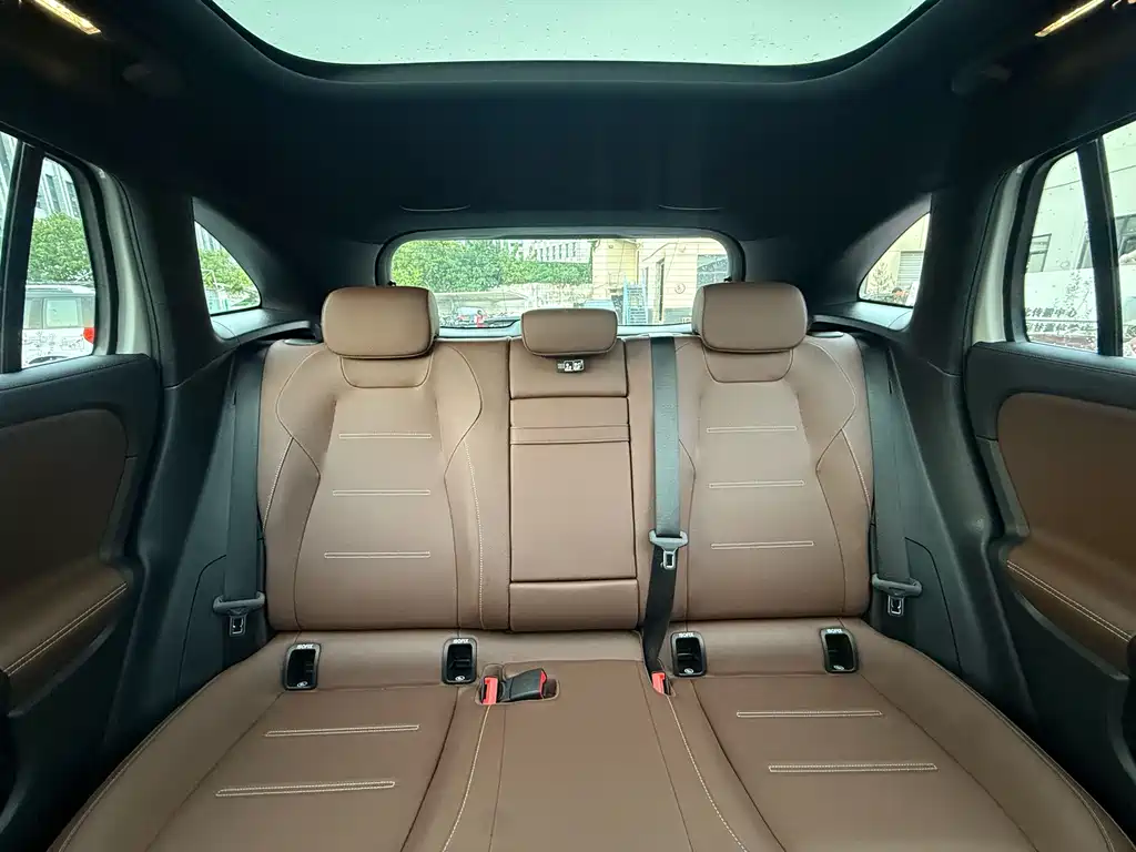 Mercedes-Benz EQA — миниатюра 13