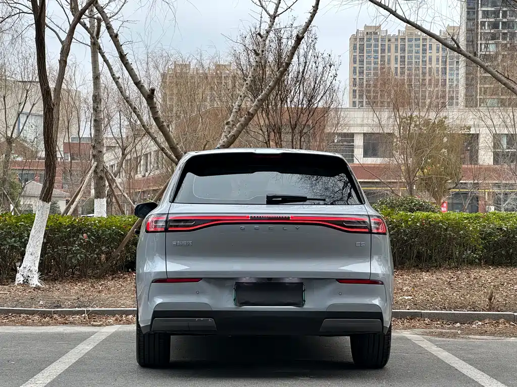 GEELY GALAXY GALAXY E5