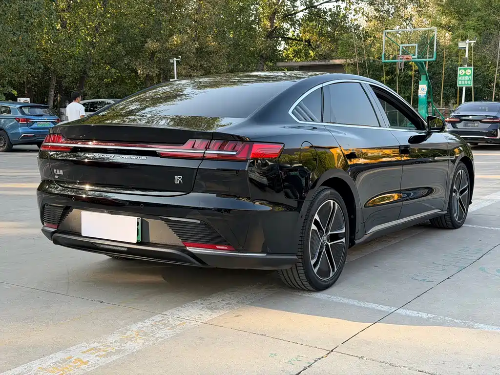 BYD Han — миниатюра 14