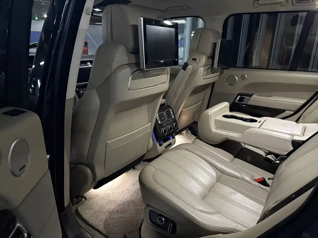 Land Rover Range Rover — миниатюра 4