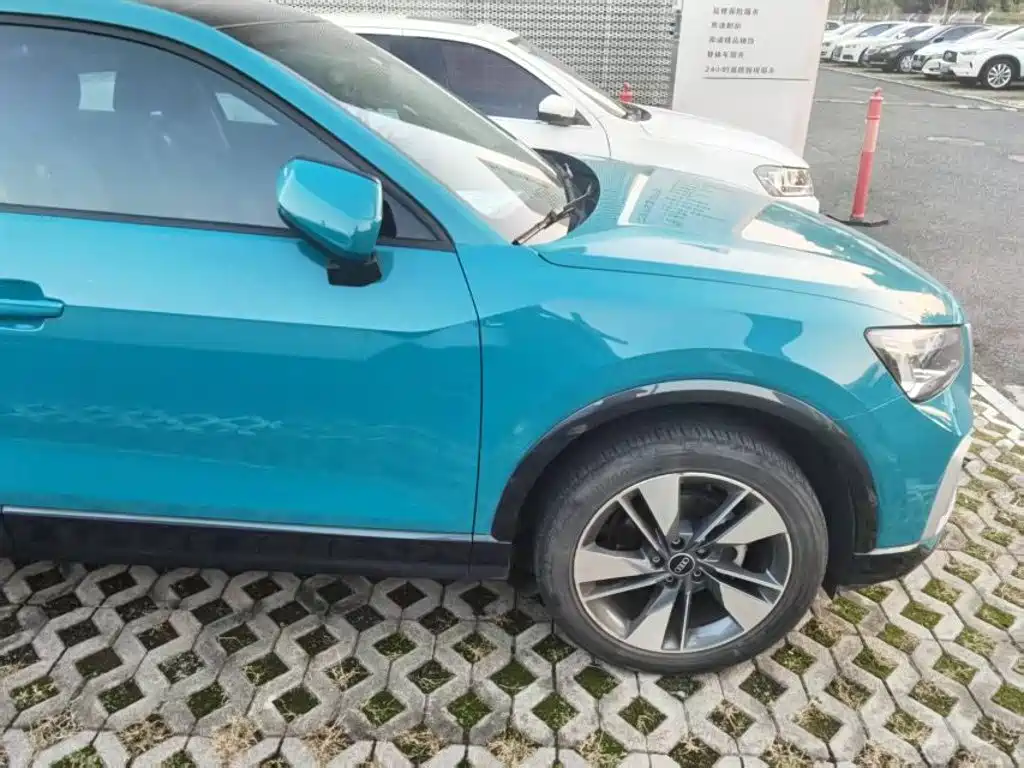 Audi Q2L — миниатюра 8
