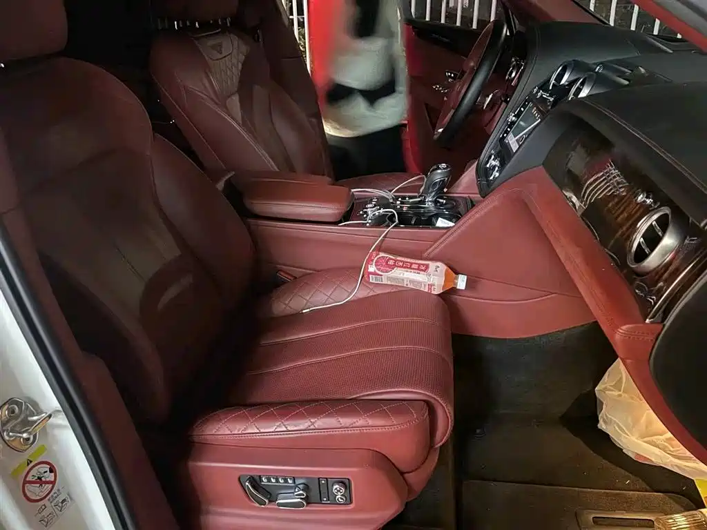 Bentley Bentayga 2016 6.0T Standard