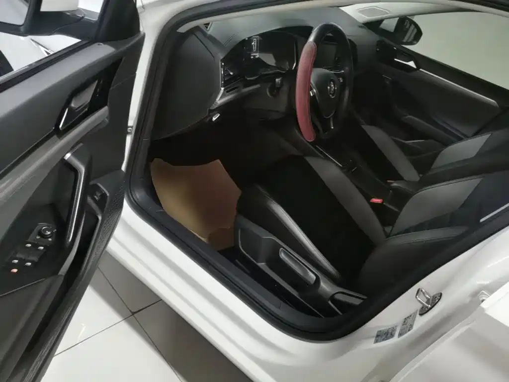 Volkswagen Sagitar — миниатюра 16