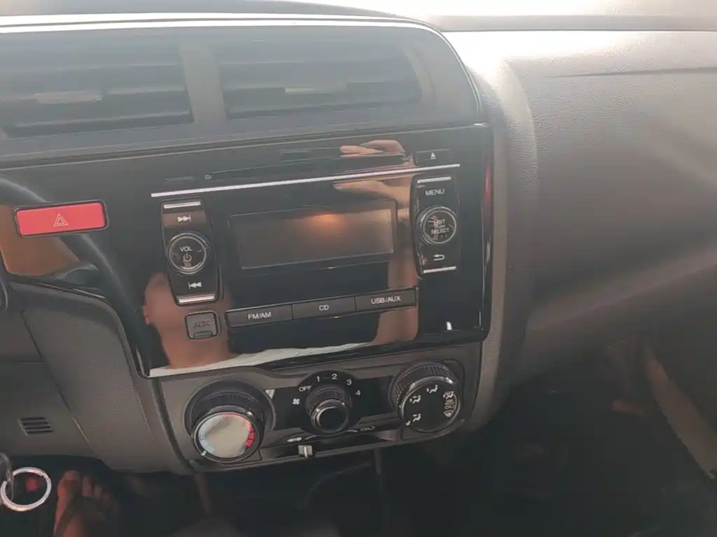 Honda Fit — миниатюра 13