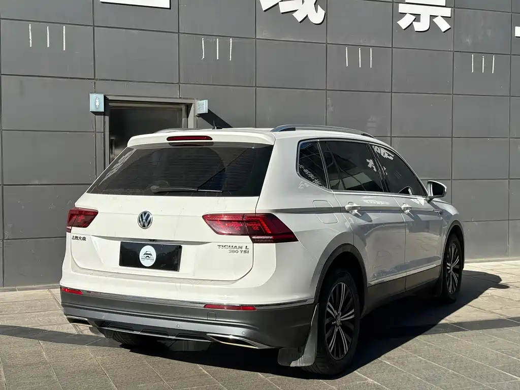 Volkswagen Tiguan L — миниатюра 7