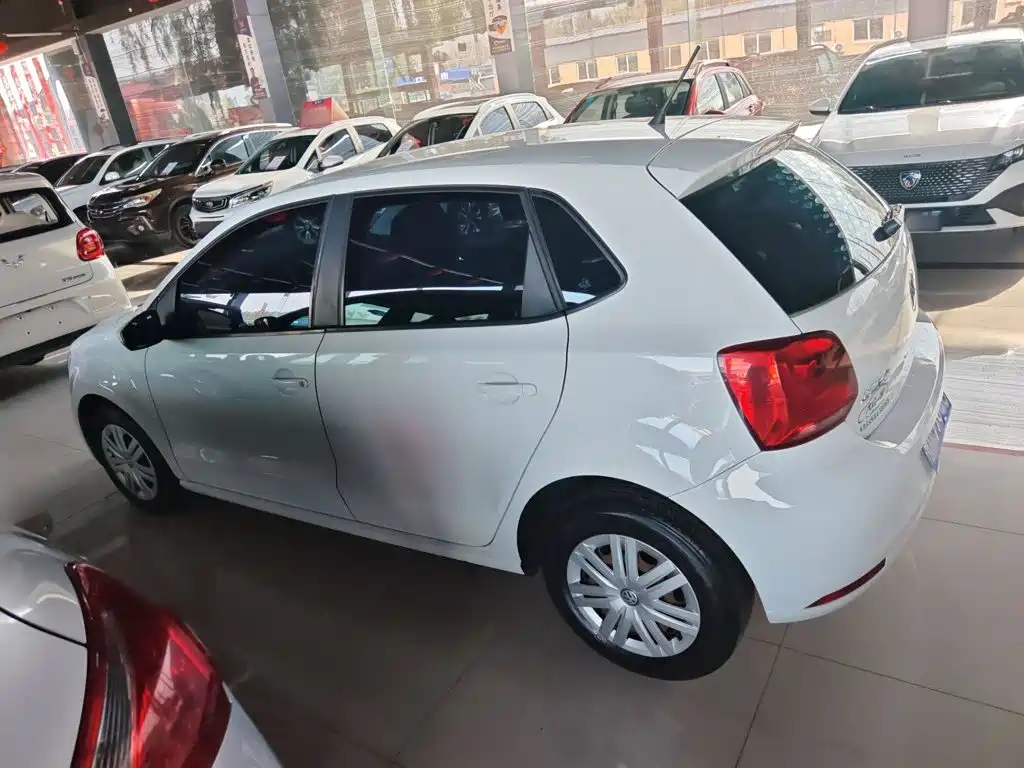 Volkswagen Polo — миниатюра 7
