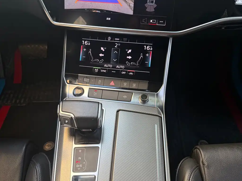 Audi A6L 2022 40 TFSI Luxury