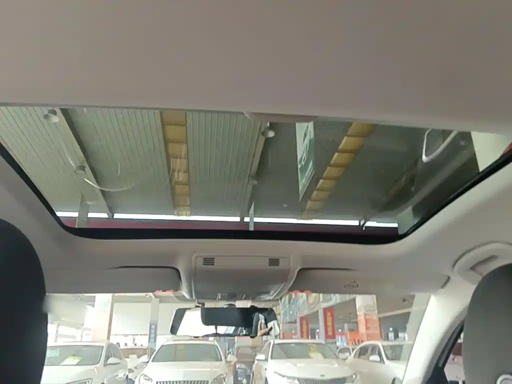 Volkswagen Golf — миниатюра 18
