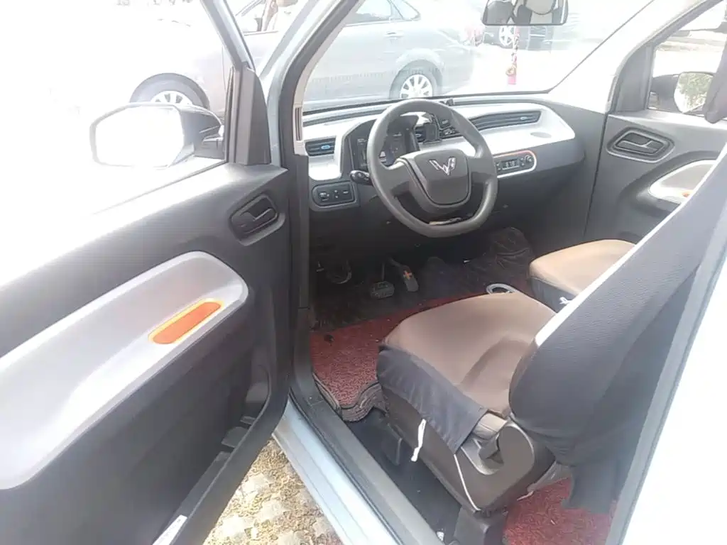 Wuling MINIEV — миниатюра 16