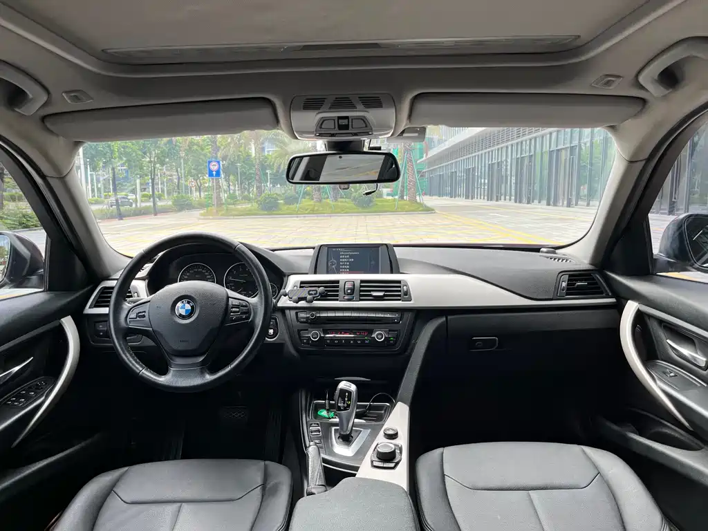BMW 3 Series — миниатюра 8