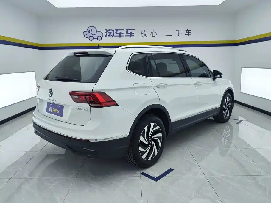 Volkswagen Tiguan L — миниатюра 3