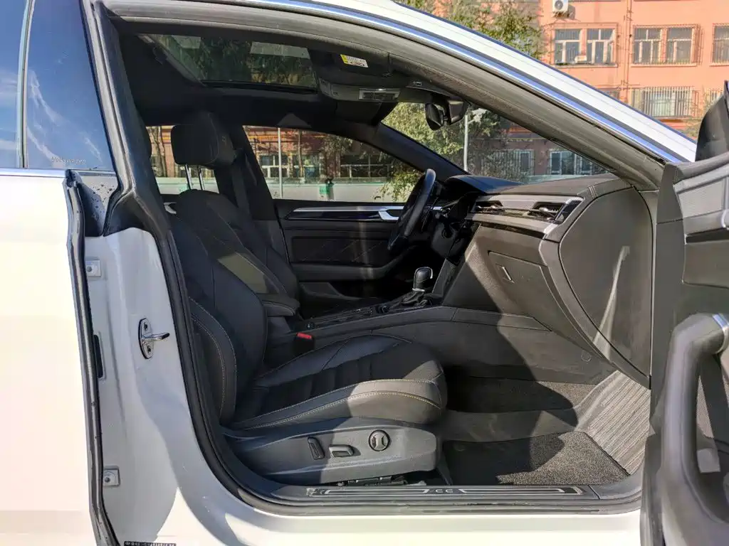Volkswagen CC — миниатюра 8