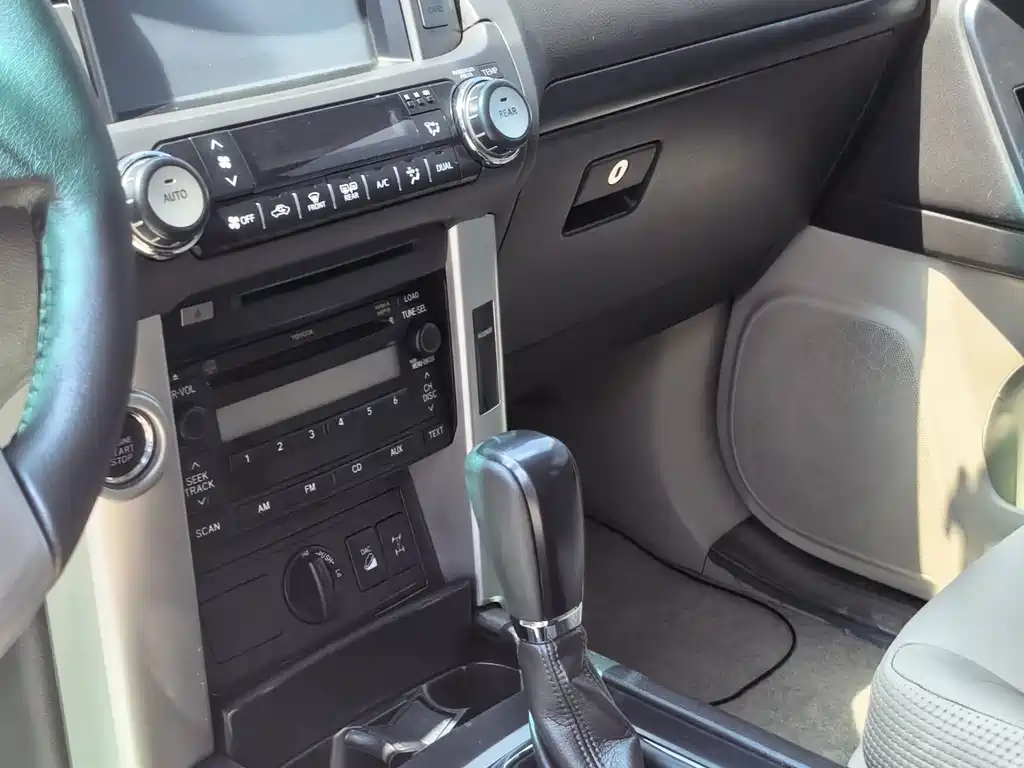 Toyota Prado — миниатюра 19