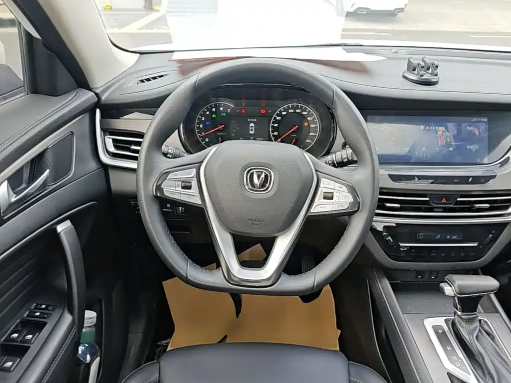 Changan CS35PLUS — миниатюра 11