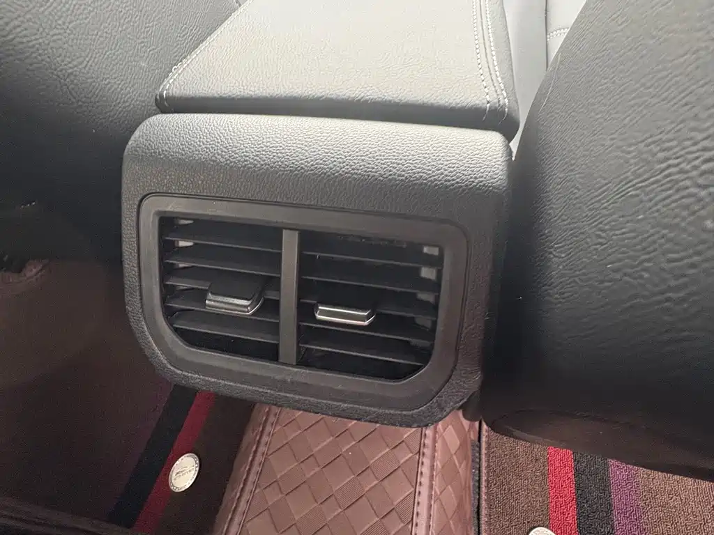 Volkswagen Lavida — миниатюра 12