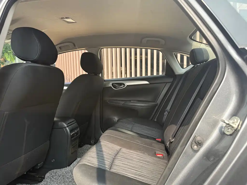 Nissan Sylphy — миниатюра 6
