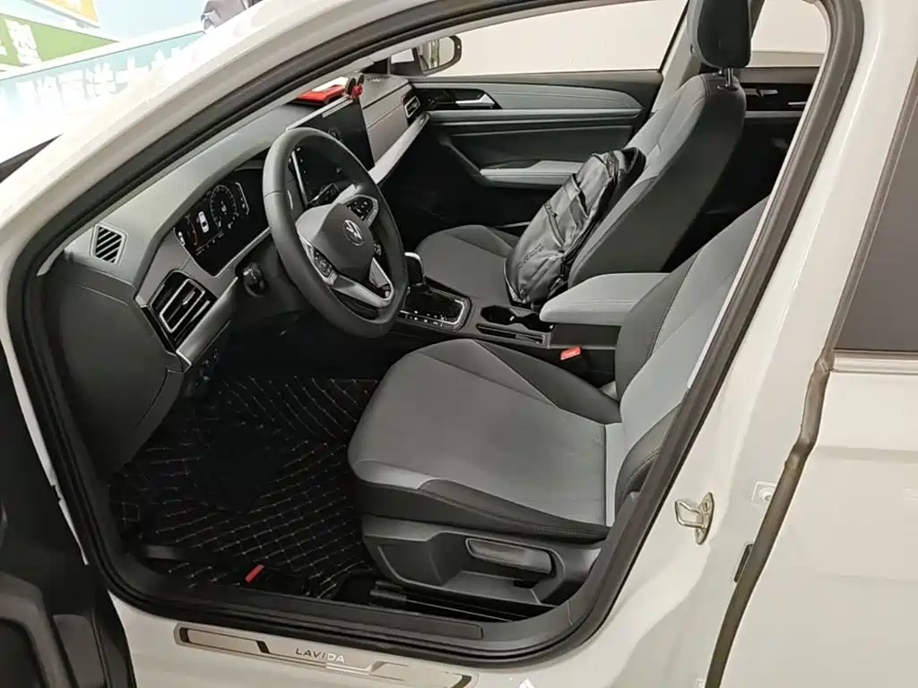 Volkswagen Lavida — миниатюра 15