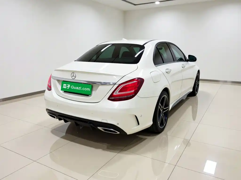 Mercedes-Benz C-Class — миниатюра 6