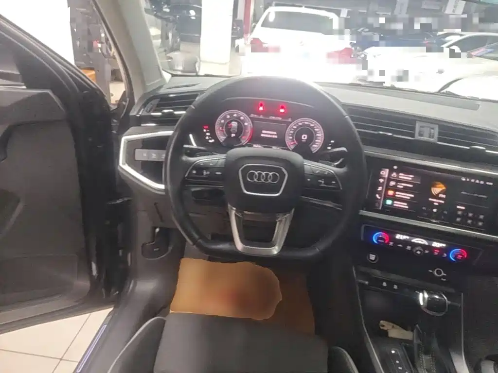 Audi Q3 — миниатюра 11
