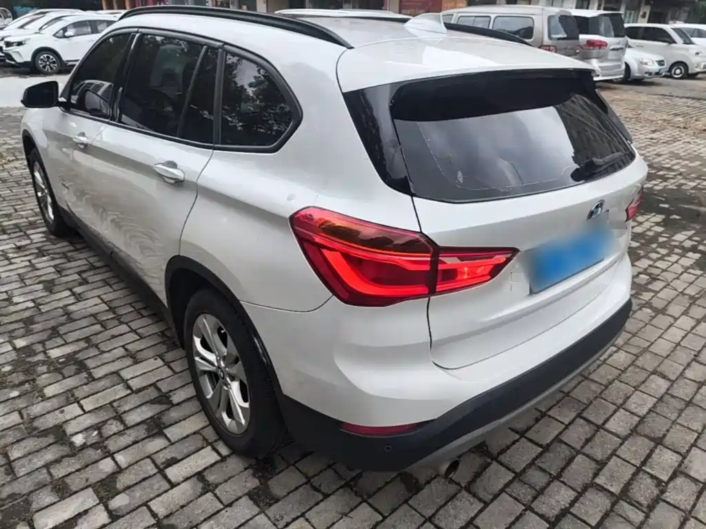 BMW X1 — миниатюра 5