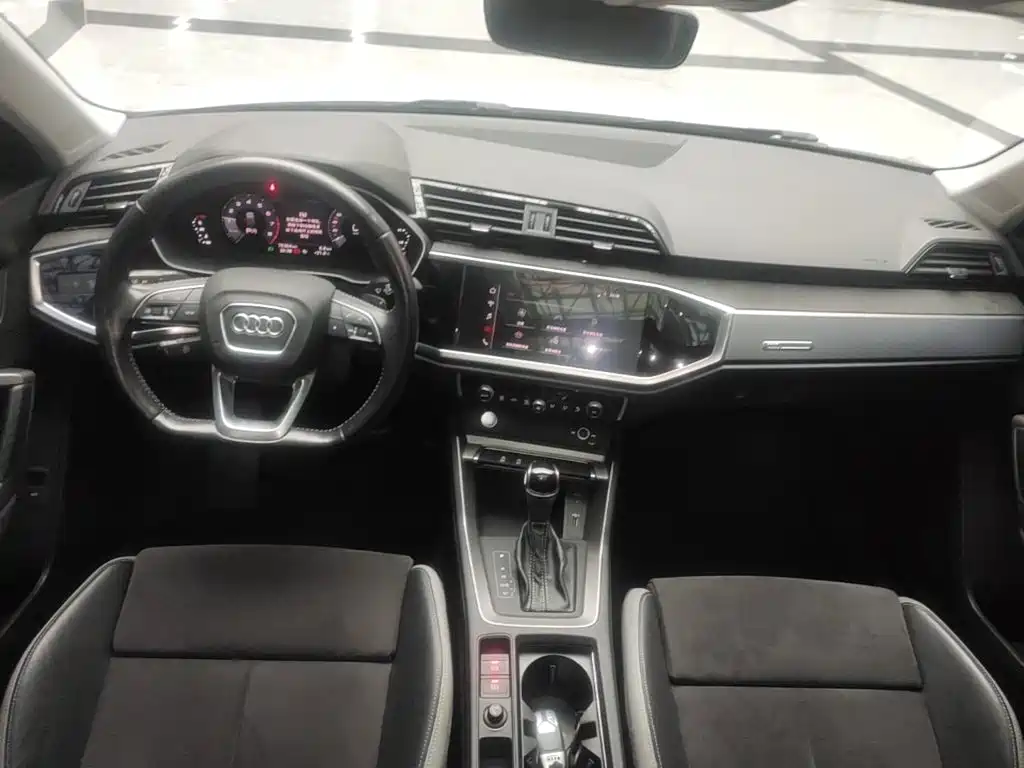 Audi Q3 — миниатюра 10