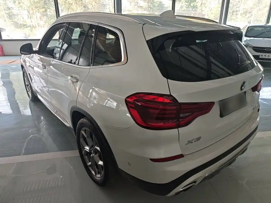BMW X3 — миниатюра 5