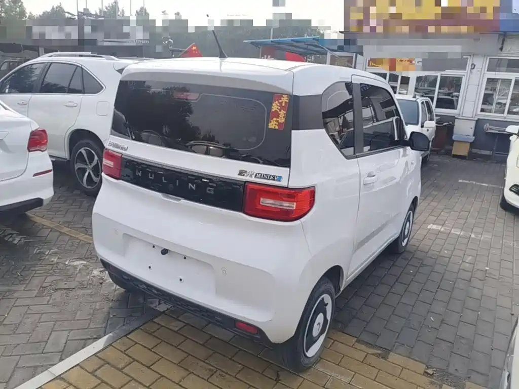 Wuling MINIEV — миниатюра 7