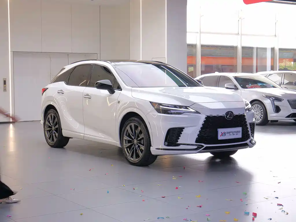Lexus RX — миниатюра 5