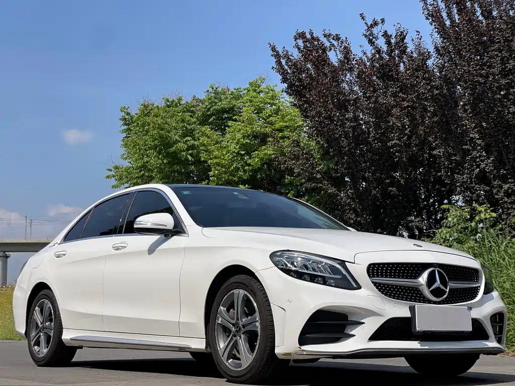 Mercedes-Benz C-Class - фото 3