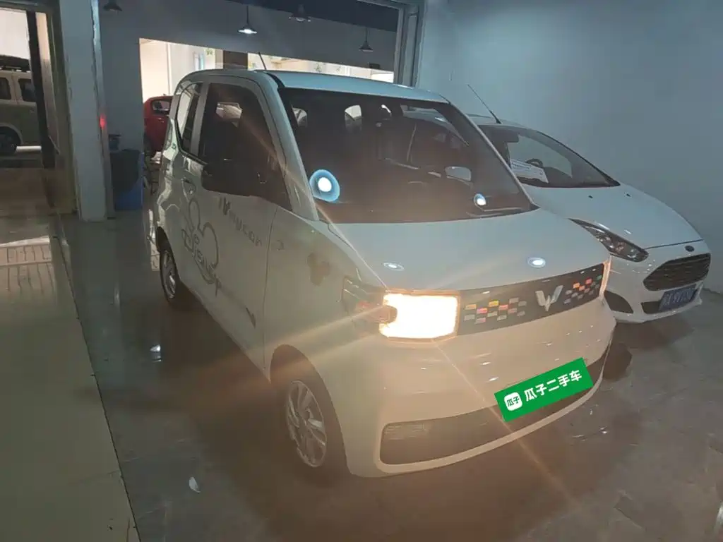 Wuling MINIEV — миниатюра 4