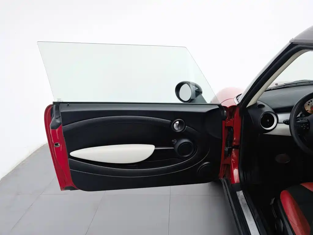 MINI Mini Clubman — миниатюра 8