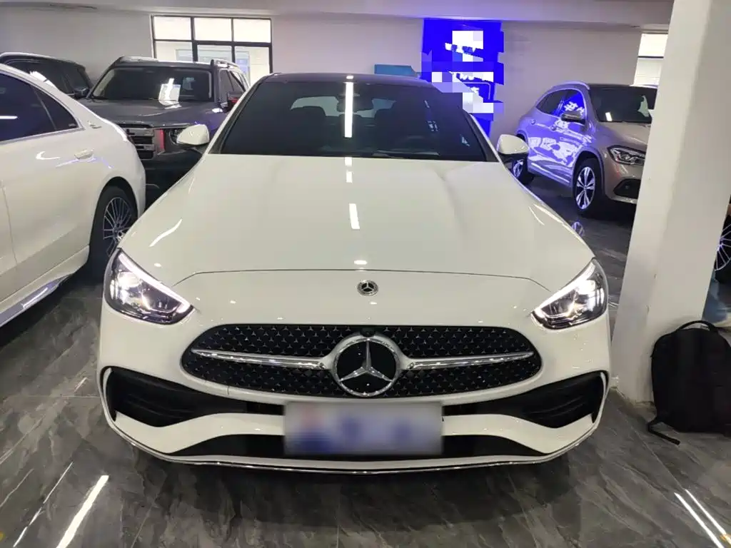Mercedes-Benz C-Class — миниатюра 3